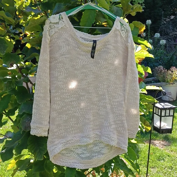 Jessica Simpson - Picture 1 of 7